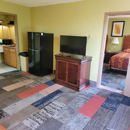 Studio 9 Inn & Suites Decatur Bagian luar foto